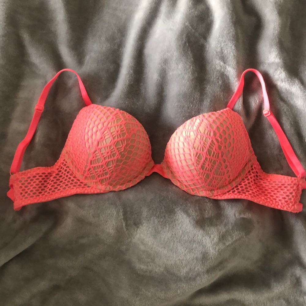 Victoria’s Secret 32b Bombshell Bra